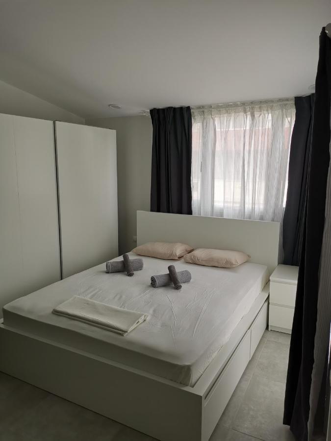 Skg Central Deluxe Studios 塞萨洛尼基 外观 照片
